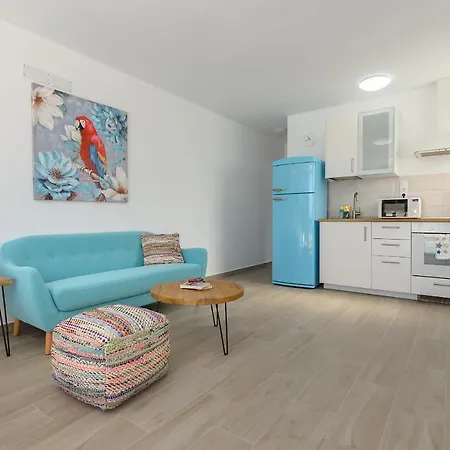 Appartement Blue Volcano Apartment, Free Access To The Fariones Sports Center